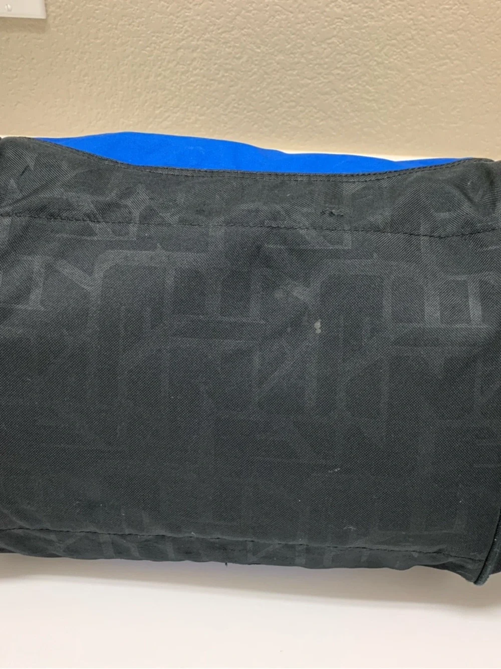 NIKE Brasilia 5 Small Duffle Bag Royal Blue with Black Accents